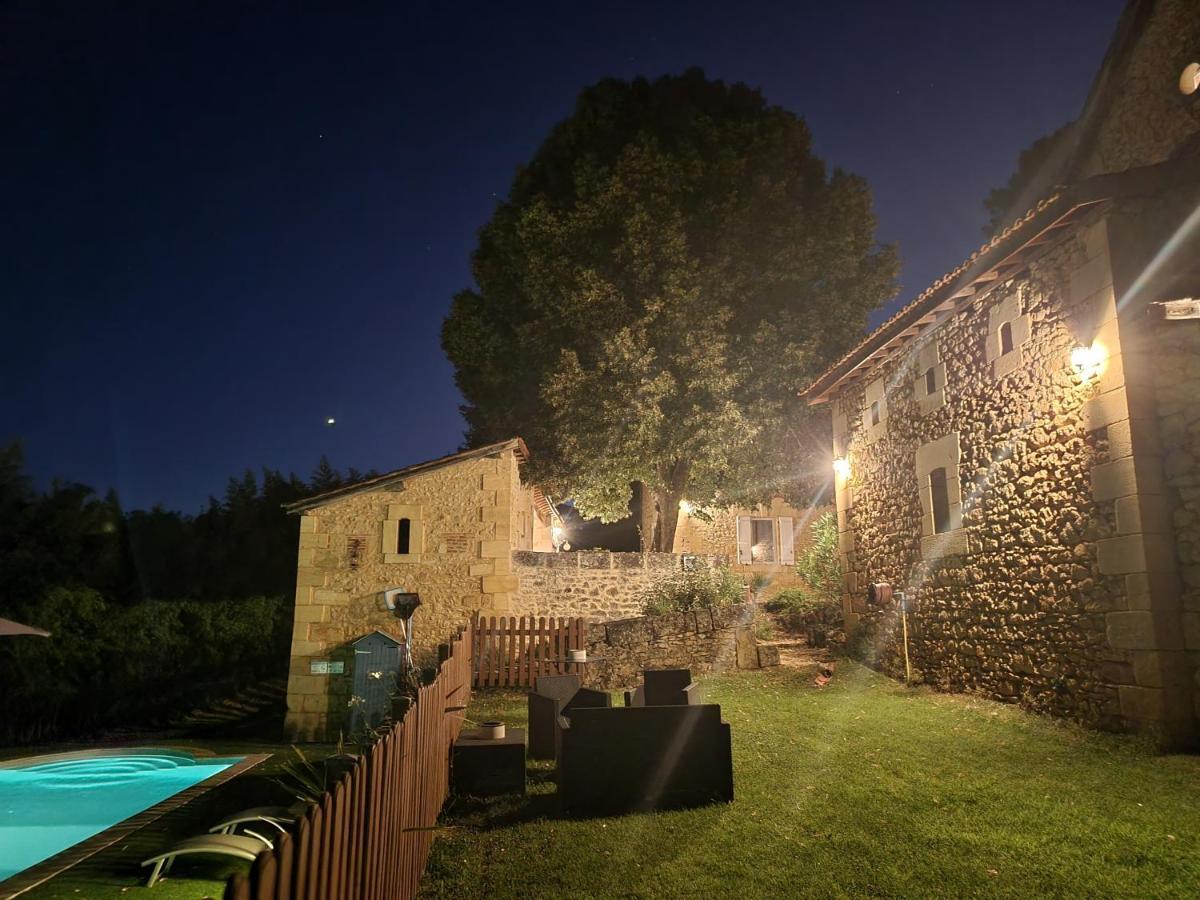 Le Clos De La Caneda ซาร์ลา-ลา-กาเนดา ภายนอก รูปภาพ